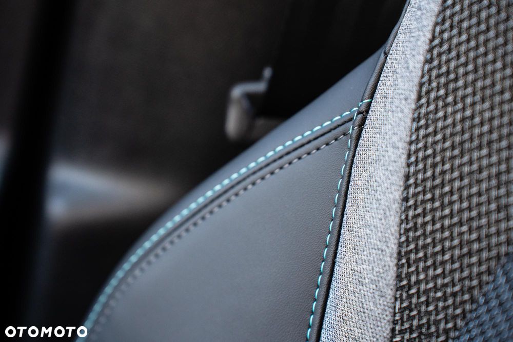 Peugeot 308 1.2 PureTech Allure S&S EAT8 - 29