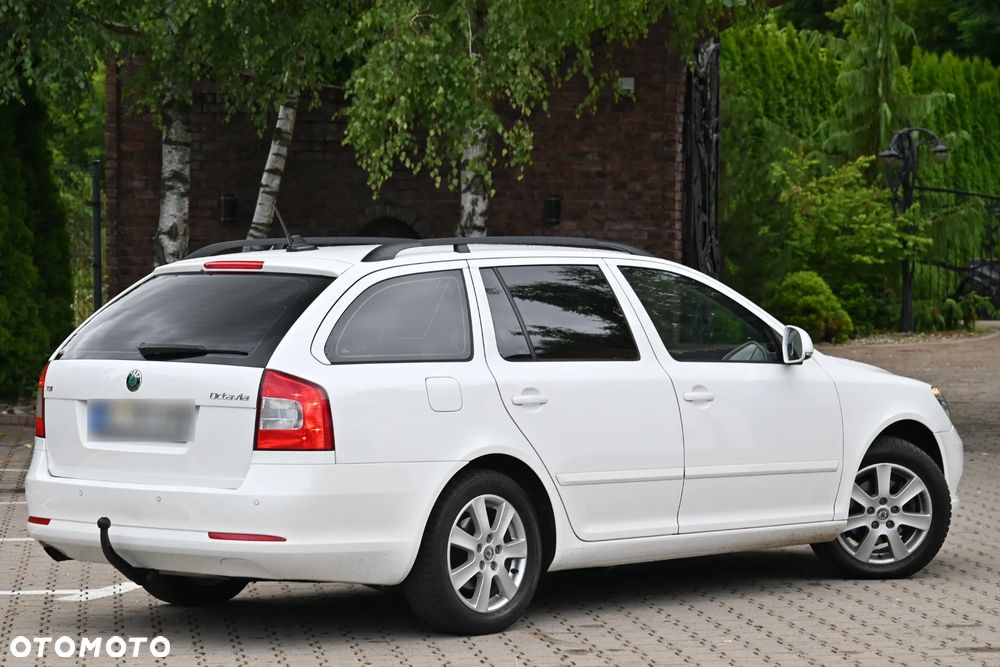 Skoda Octavia 2.0 TDI DSG Laurin & Klement - 18