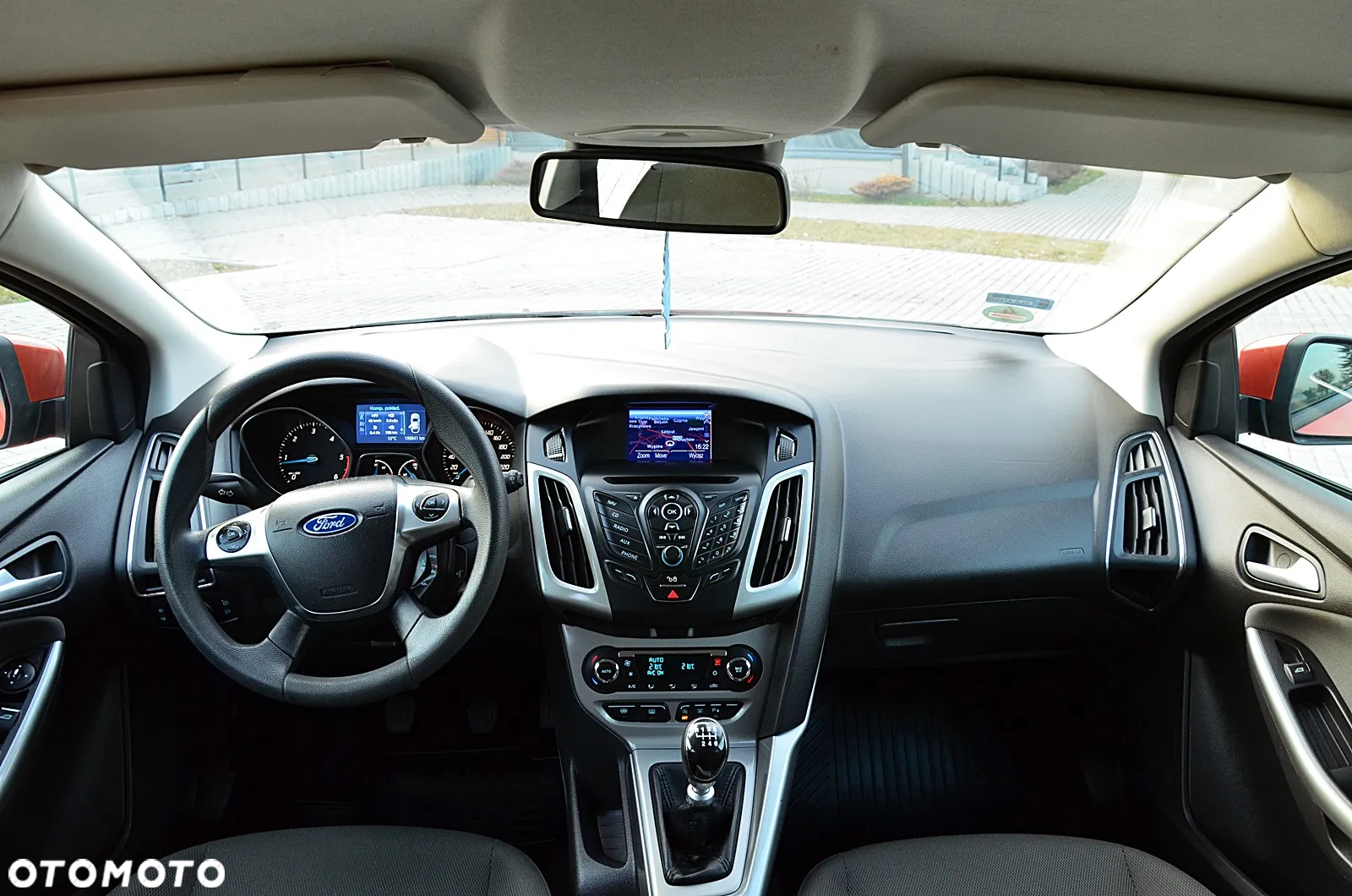 Ford Focus - 27