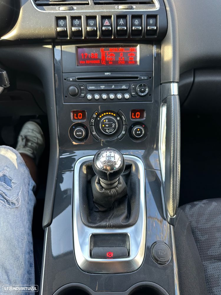 Peugeot 3008 1.6 HDi Sport - 24
