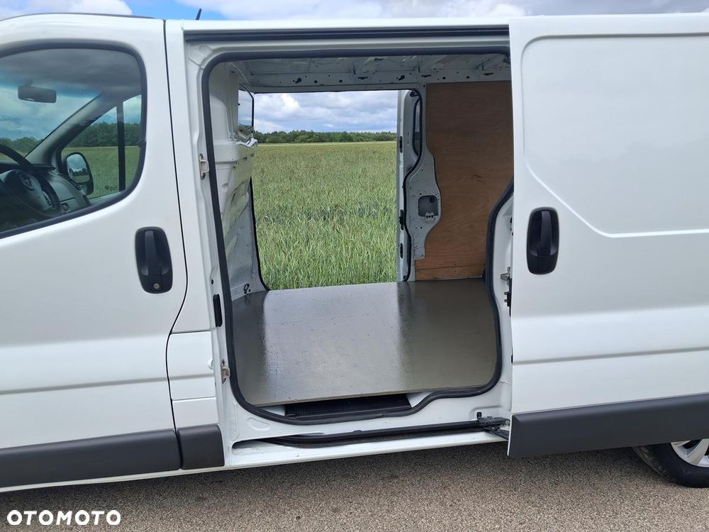 Opel Vivaro - 23