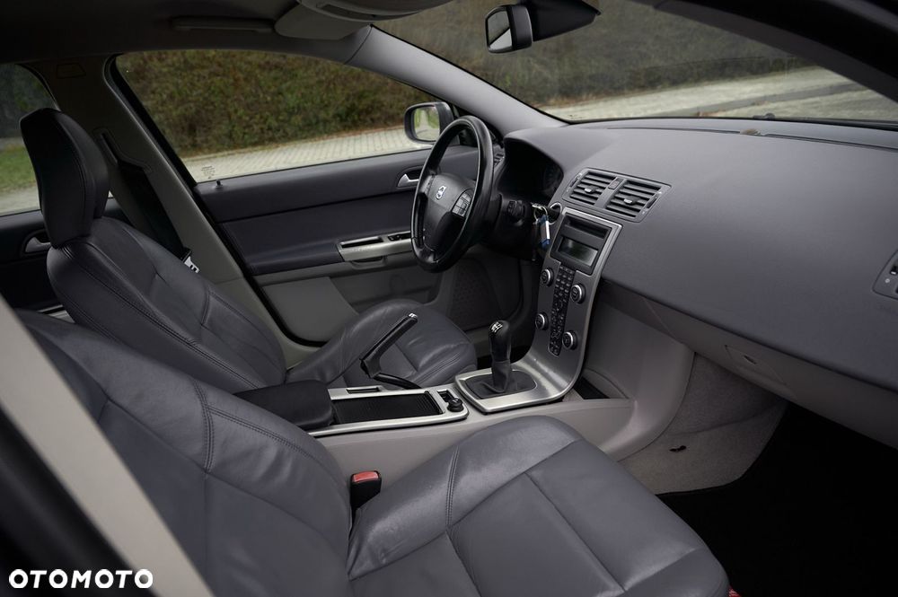 Volvo V50 2.0D DPF Momentum - 2