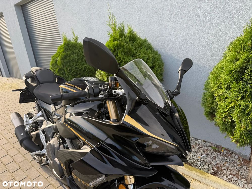 QJMOTOR SRK 800RR - 9