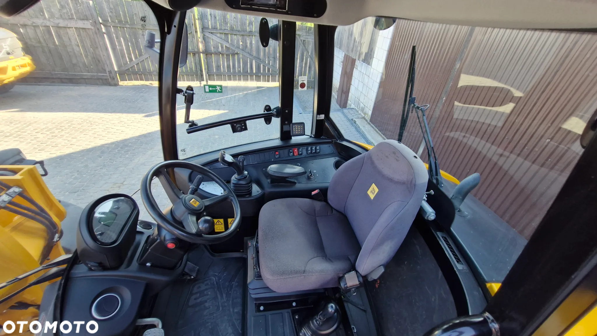 JCB 407 - 5