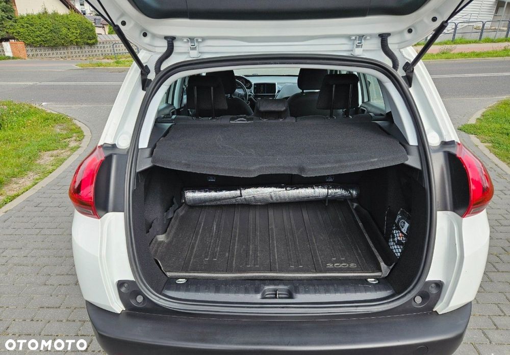 Peugeot 2008 - 12