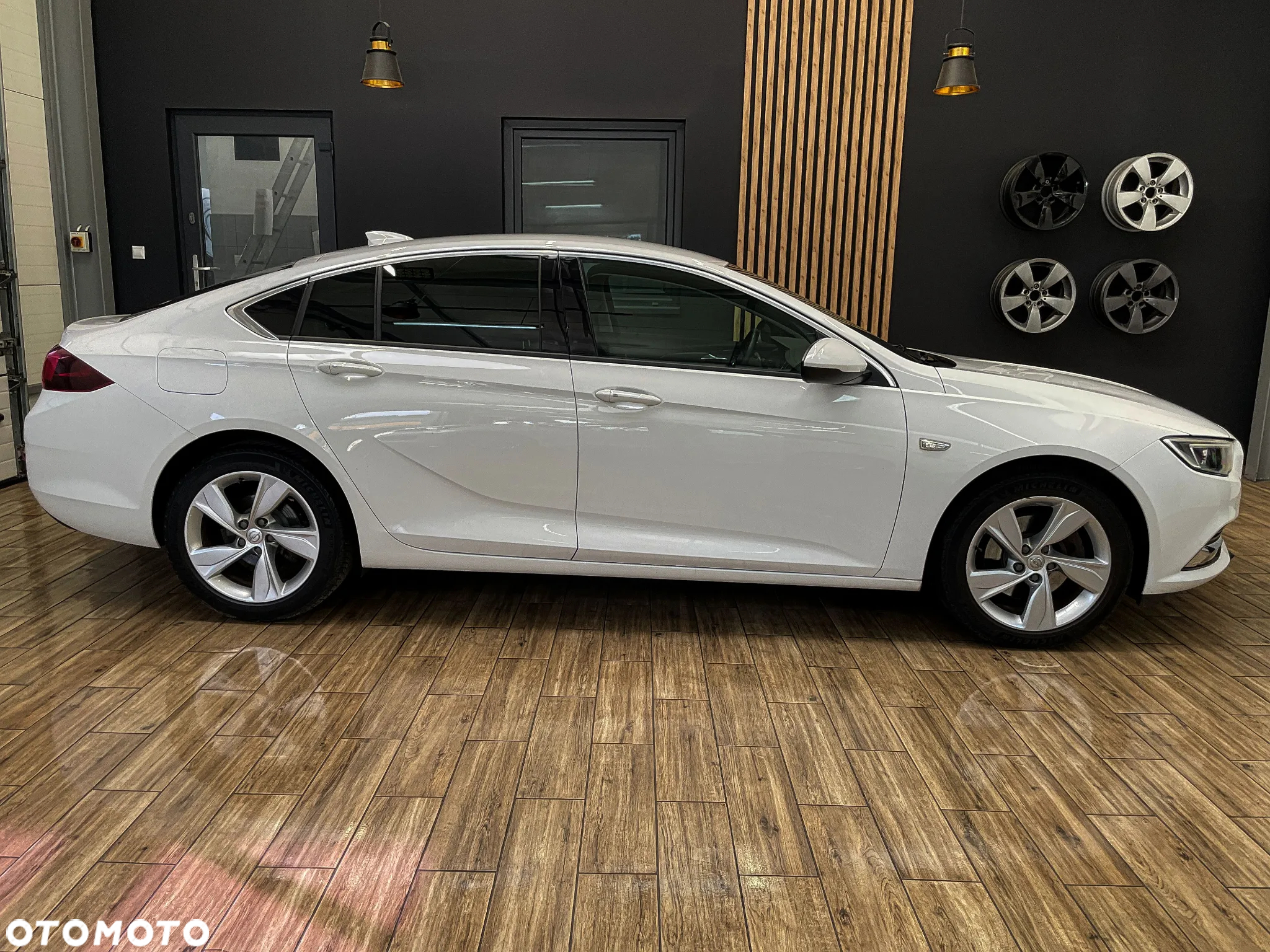 Opel Insignia 1.6 CDTI Enjoy S&S Eco - 6