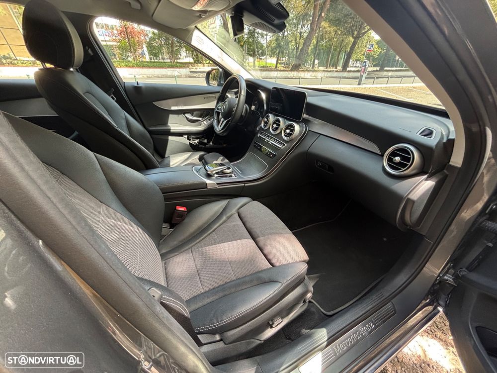 Mercedes-Benz C 300 BlueTEC Hybrid - 14