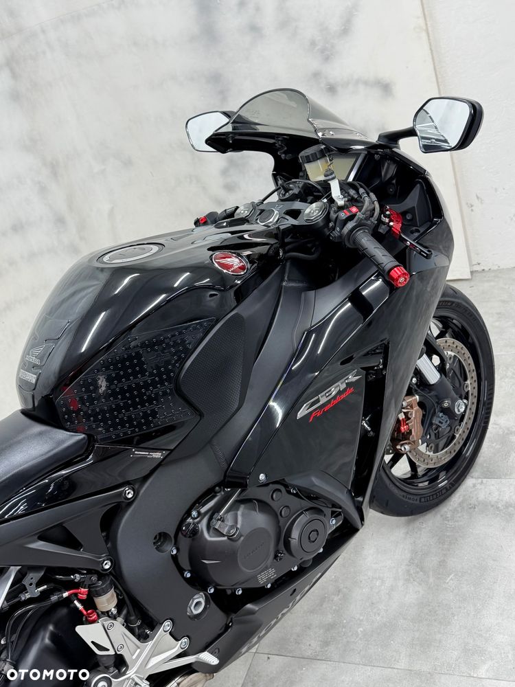 Honda CBR - 14