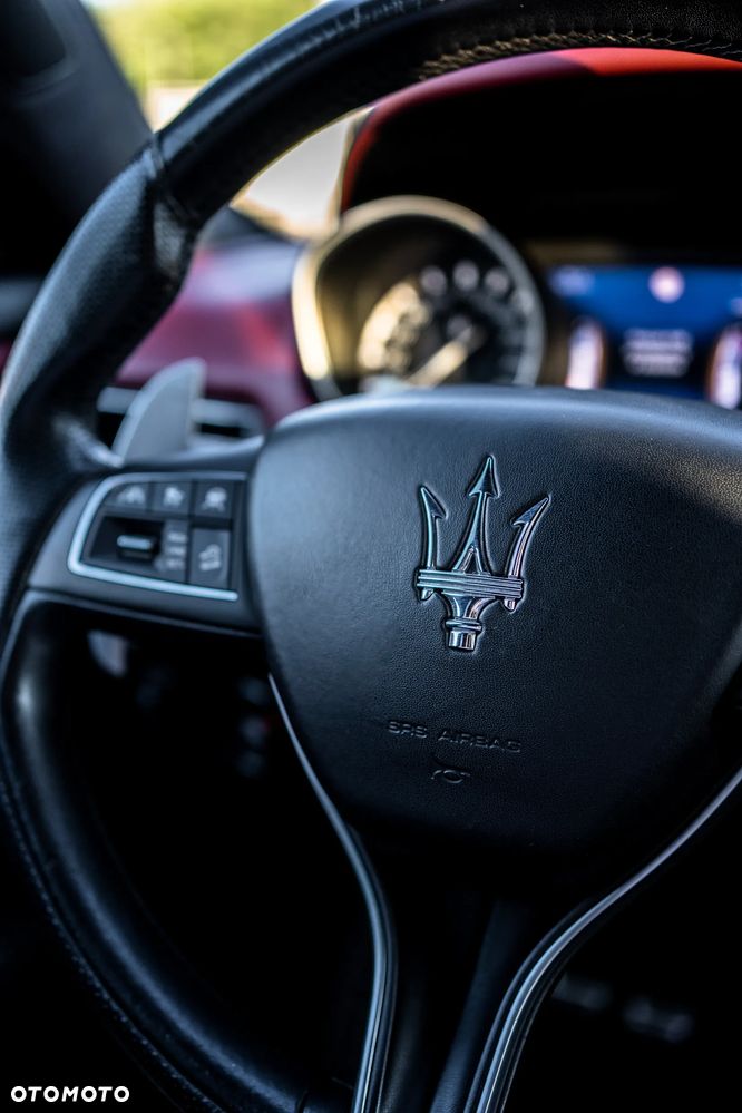 Maserati Levante - 12