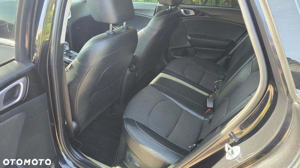 Kia Ceed SW 1.6 GDI DCT OPF Plug-in-Hybrid Platinum Edition - 9