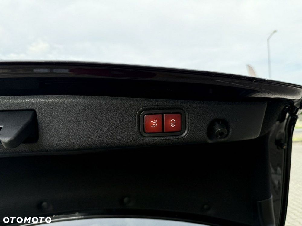 Mercedes-Benz Klasa E 400 d 4Matic 9G-TRONIC AMG Line - 37