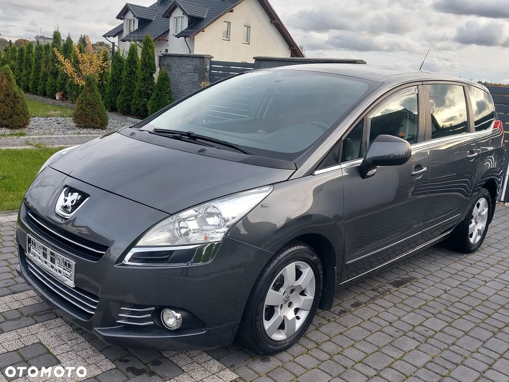 Peugeot 5008 HDI FAP 150 Family Plus - 1
