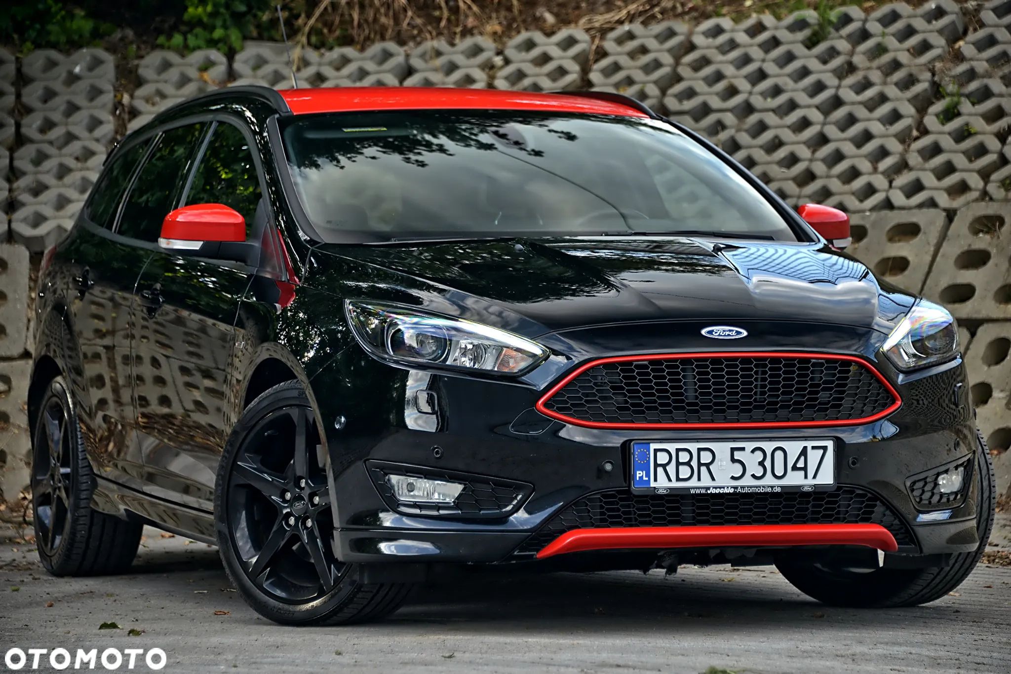 Ford Focus Turnier 1.5 EcoBoost Start-Stopp-System TITANIUM - 1