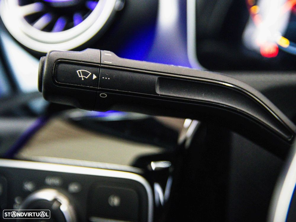 Mercedes-Benz A 180 Limousine d Progressive Aut. - 36