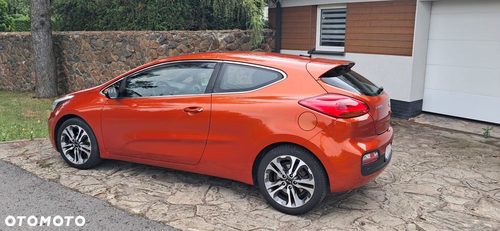 Kia Ceed 1.6 GDI ISG Platinum Edition - 15
