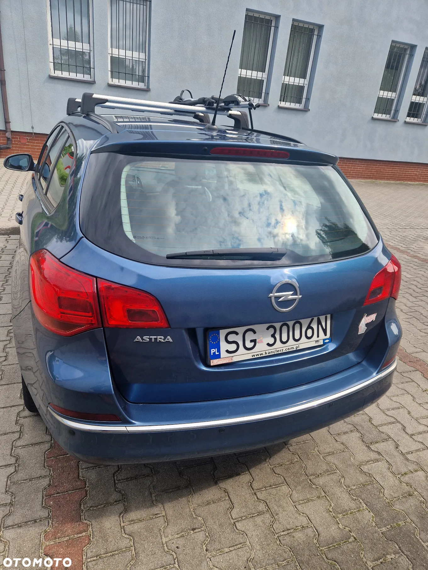 Opel Astra - 2