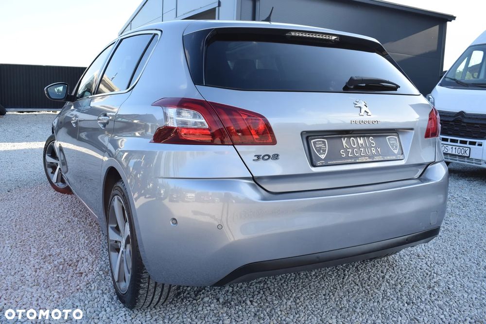 Peugeot 308 1.2 PureTech Allure S&S - 2