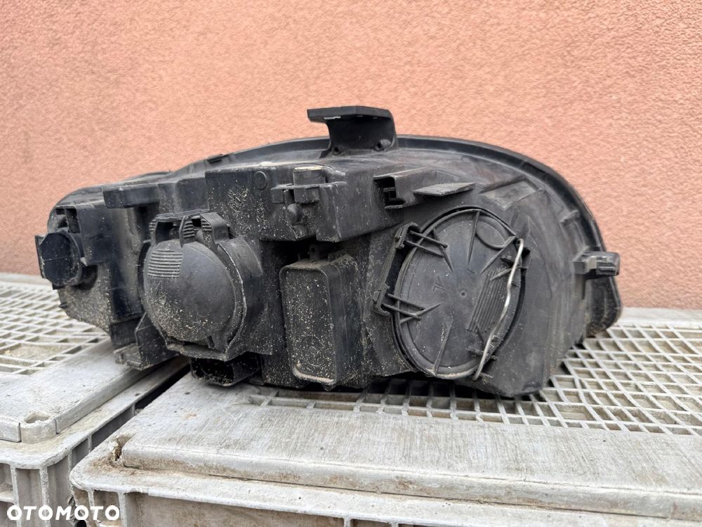 Lampa przednia AUDI A4 B7 ZWYKŁA LEWA EUROPA ORYGINALNA AL - 3
