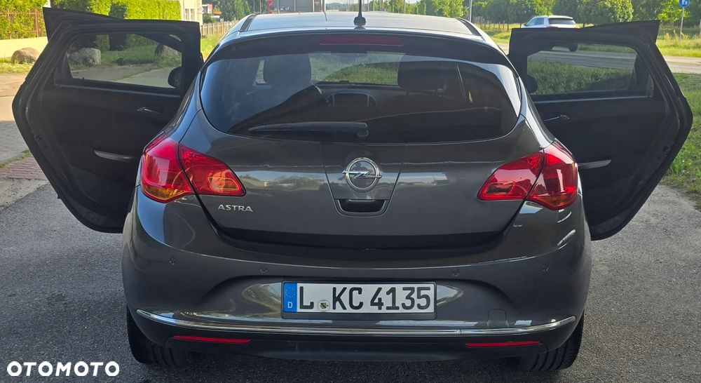 Opel Astra 1.6 Edition 111 Jahre - 14
