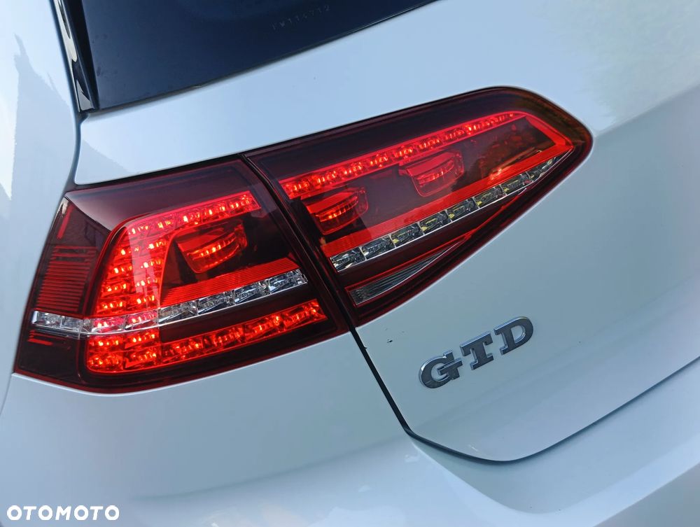 Volkswagen Golf GTD 2.0 TDI SCR DSG - 28