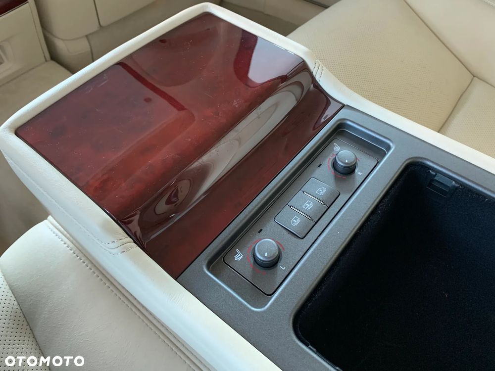 Lexus LS 460 Prestige - 31