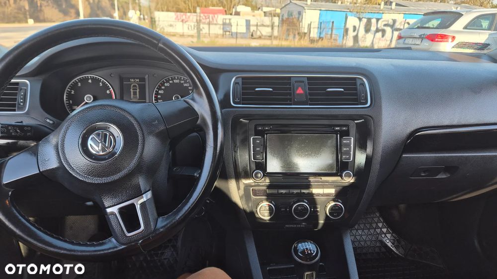 Volkswagen Jetta 1.4 TSI Comfortline - 8