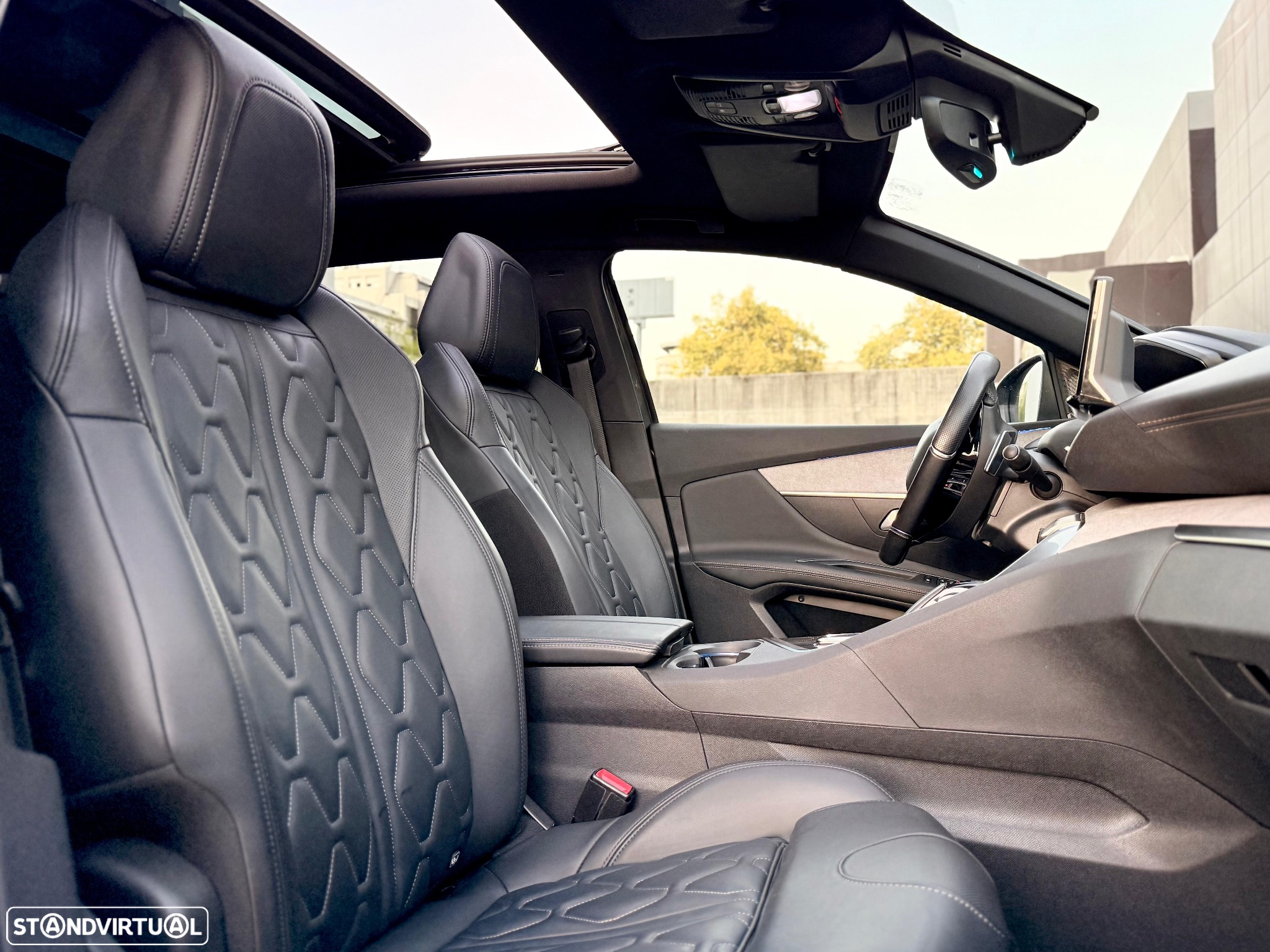 Peugeot 3008 1.6 Hybrid GT Pack e-EAT8 - 33