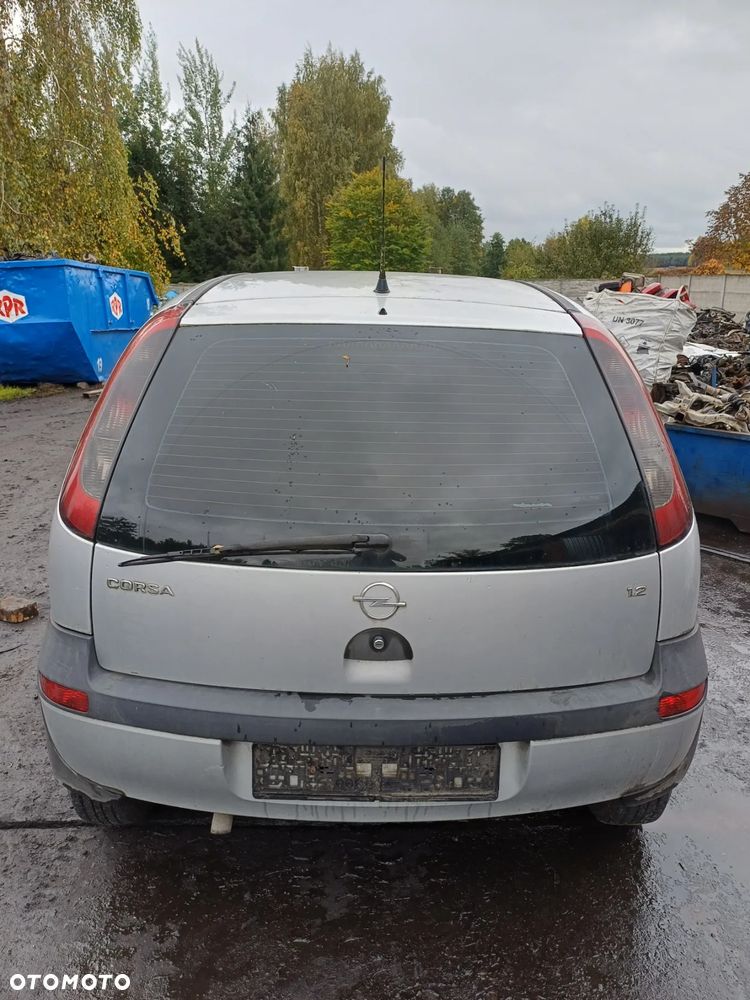 Klapa bagażnika szyba Opel Corsa C 2003r Z157 wszystkie cześci - 1