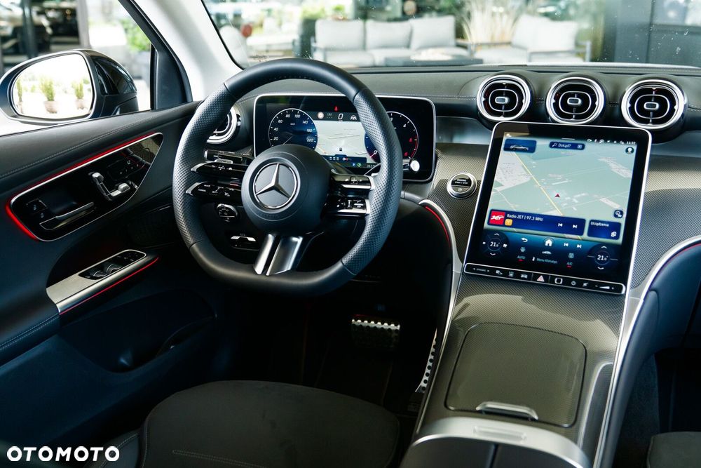Mercedes-Benz GLC - 18