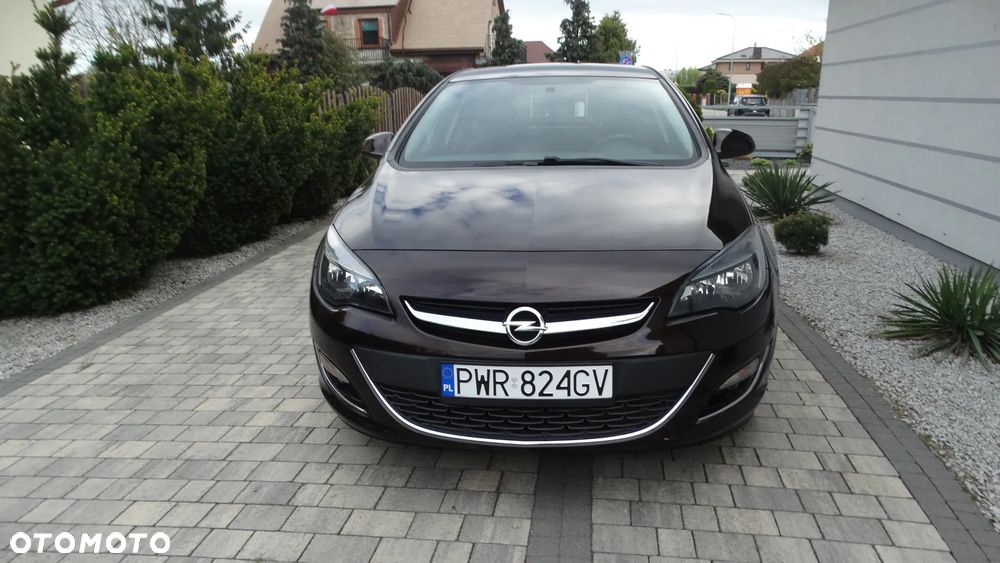 Opel Astra 1.4 Turbo Cosmo - 2