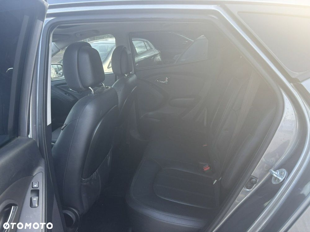 Hyundai ix35 - 23