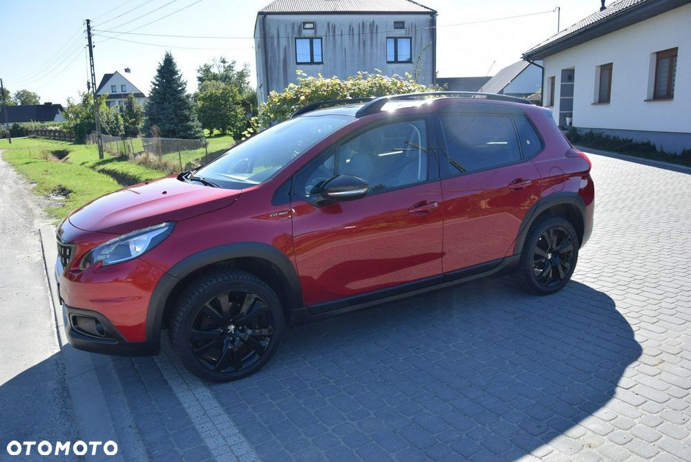 Peugeot 2008 1.2 Pure Tech Allure S&S - 14