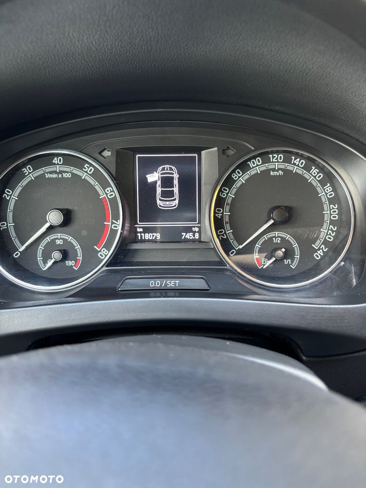 Skoda RAPID 1.0 TSI Ambition - 22
