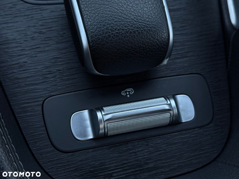 Mercedes-Benz GLE - 27