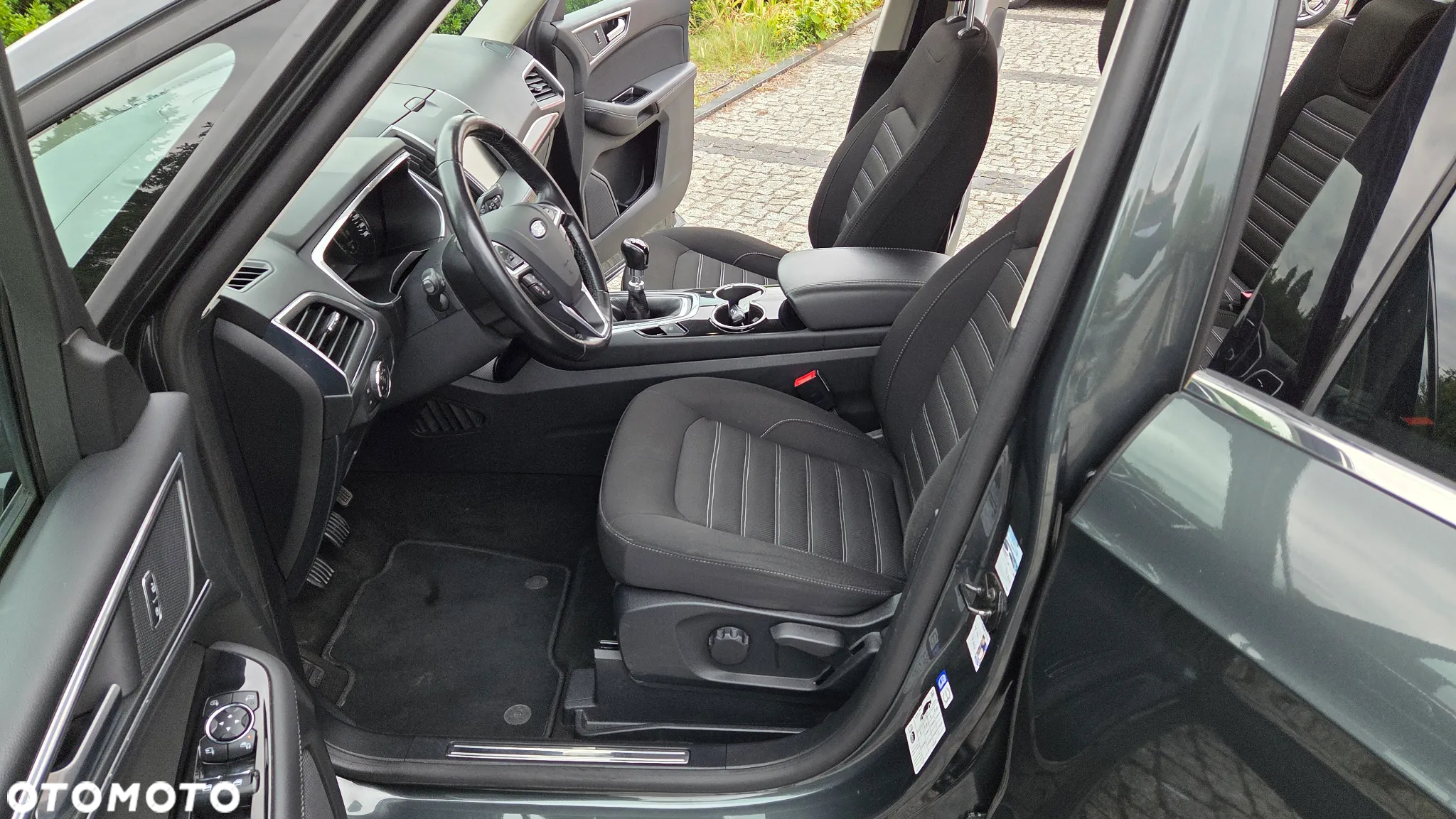 Ford Galaxy 2.0 TDCi Titanium - 26