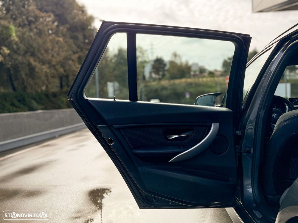 BMW 320 d Touring Auto Pack M - 22