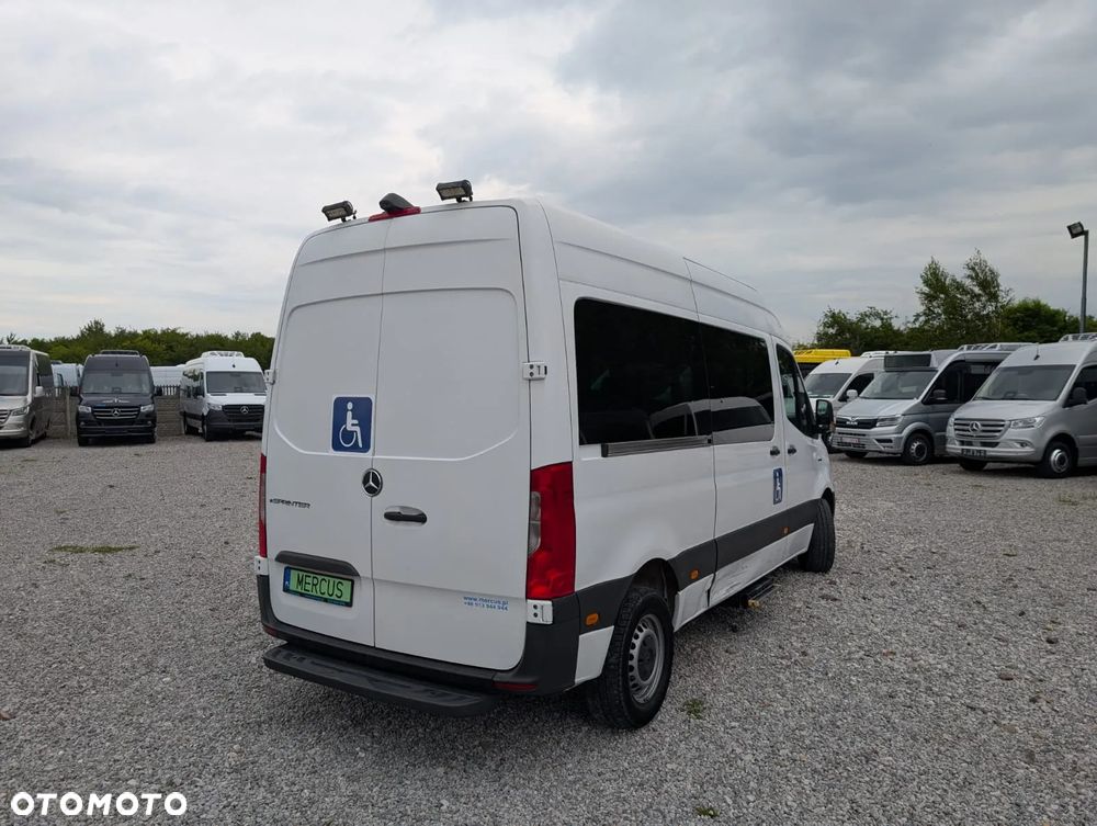 Mercedes-Benz Sprinter - 5