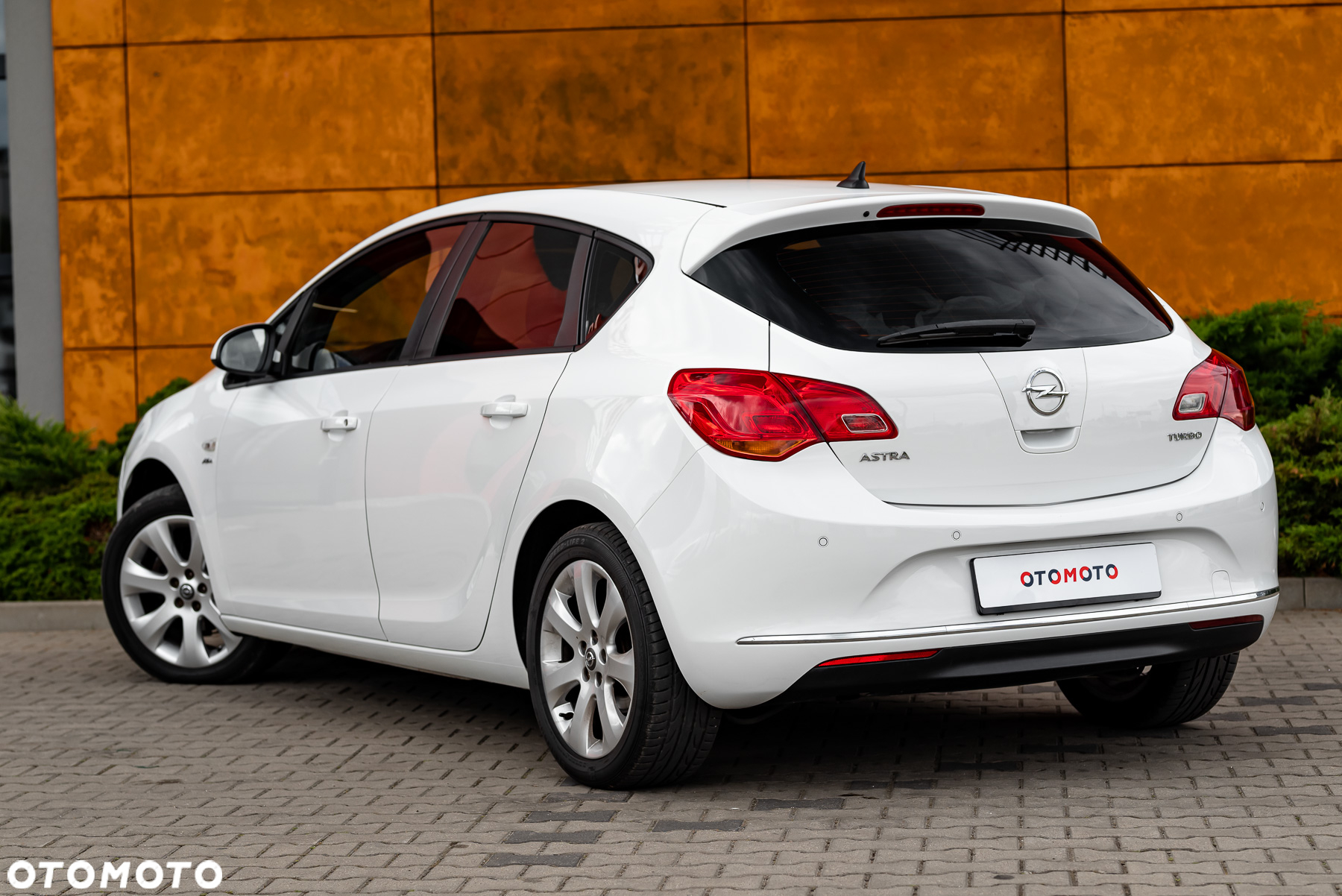 Opel Astra 1.4 Turbo Cosmo - 17