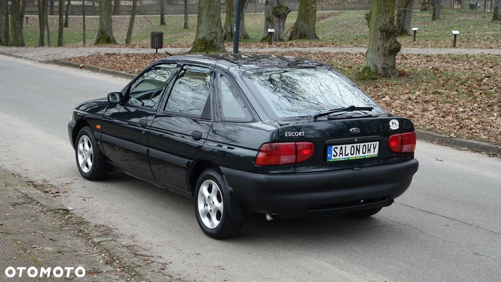 Ford Escort 1.3 CL - 25