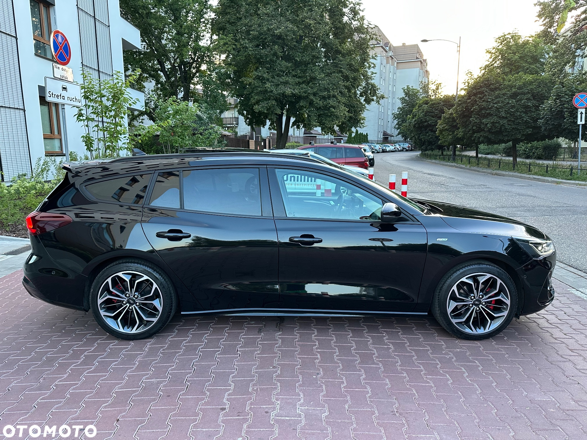 Ford Focus Turnier 1.0 EcoBoost Hybrid ST-LINE X - 14