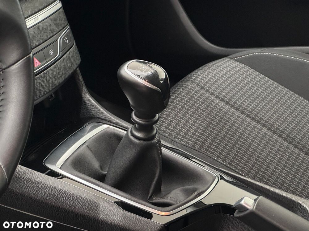 Peugeot 308 1.2 PureTech Active S&S - 9
