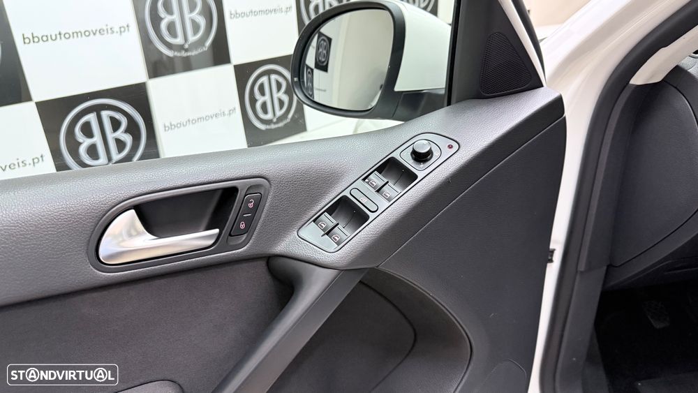 VW Tiguan 1.4 TSi Sport BlueMotion - 17