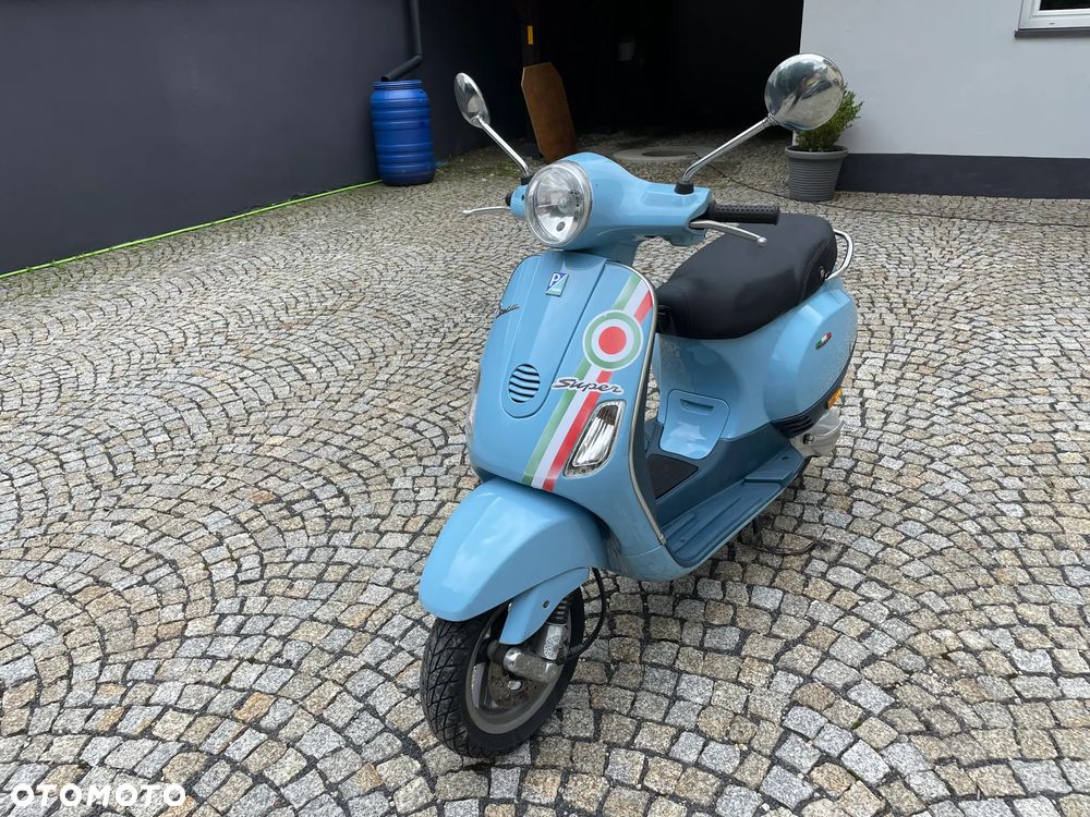 Vespa LX - 1
