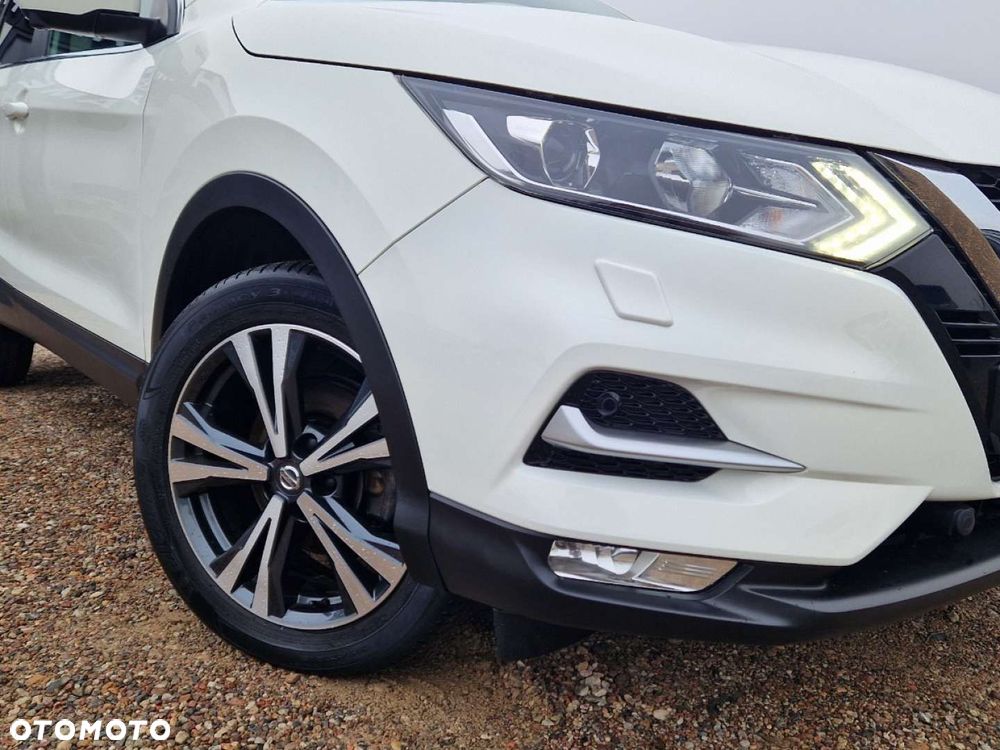 Nissan Qashqai 1.3 DIG-T N-Connecta - 31