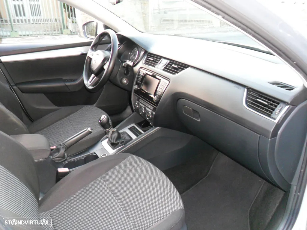 Skoda Octavia 1.6 TDI Elegance - 20