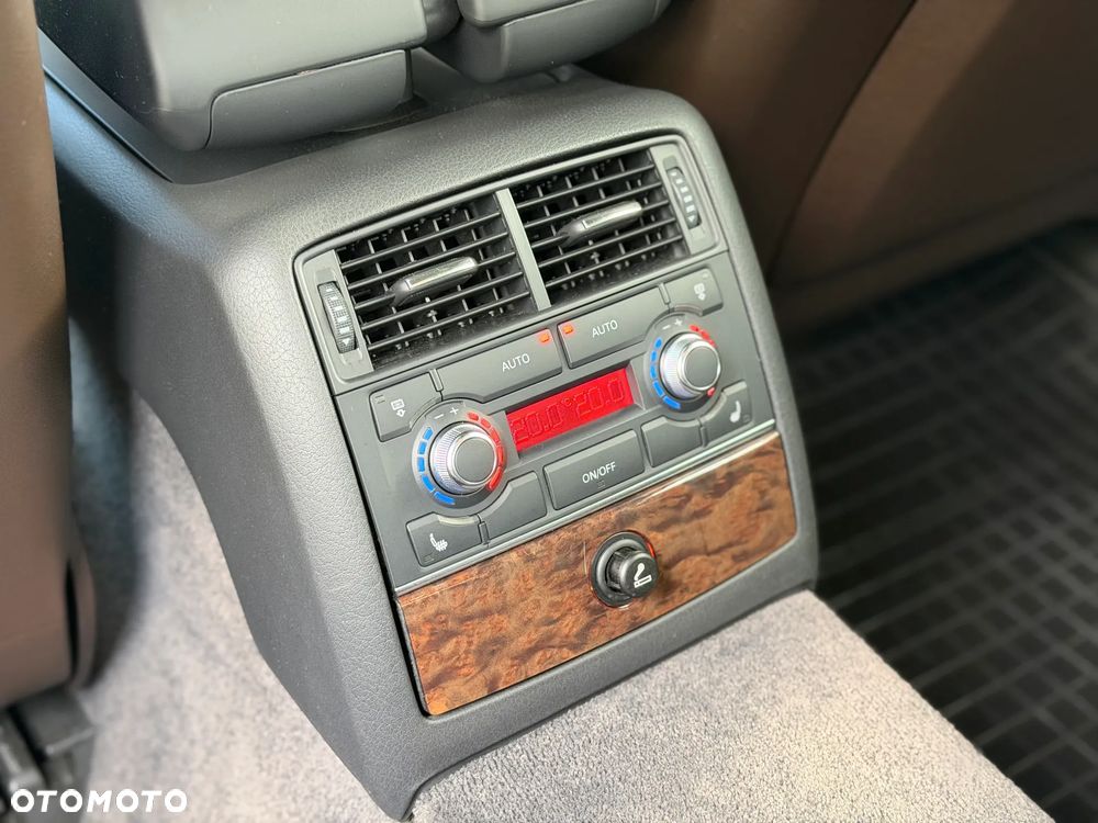 Audi A8 4.2 TDI Quattro - 25