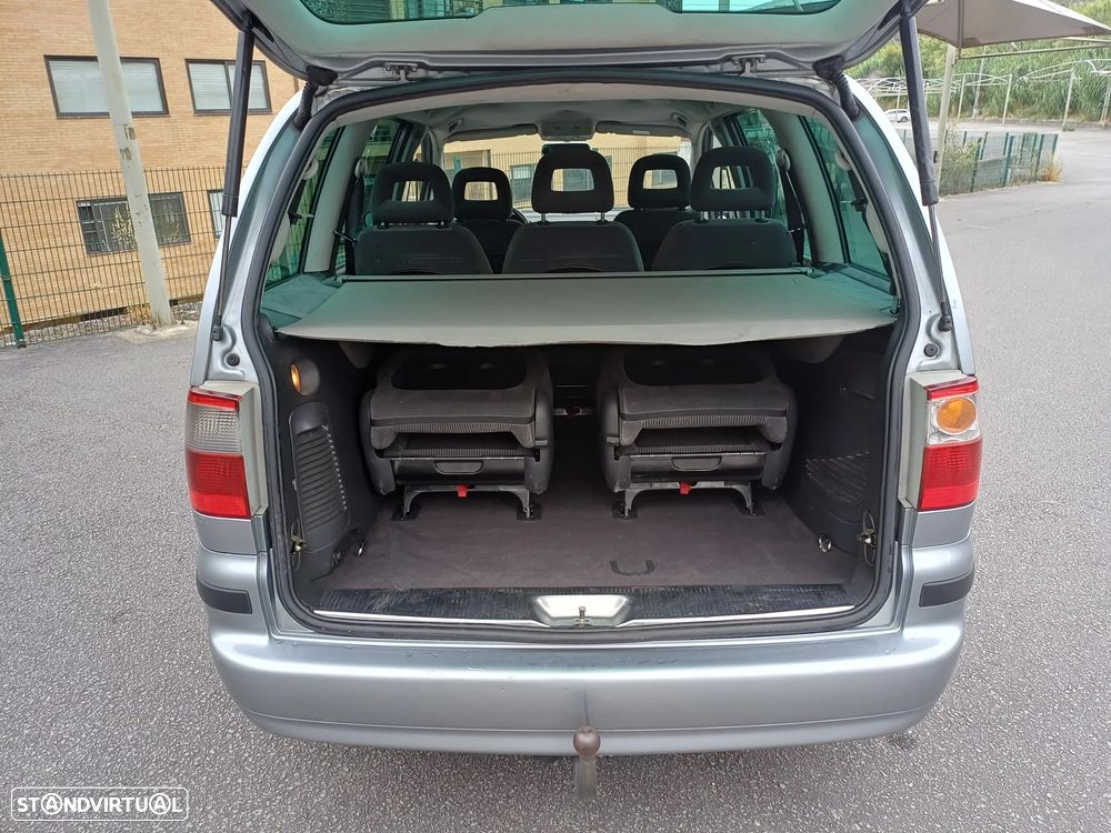 Ford Galaxy TDI Ghia - 38
