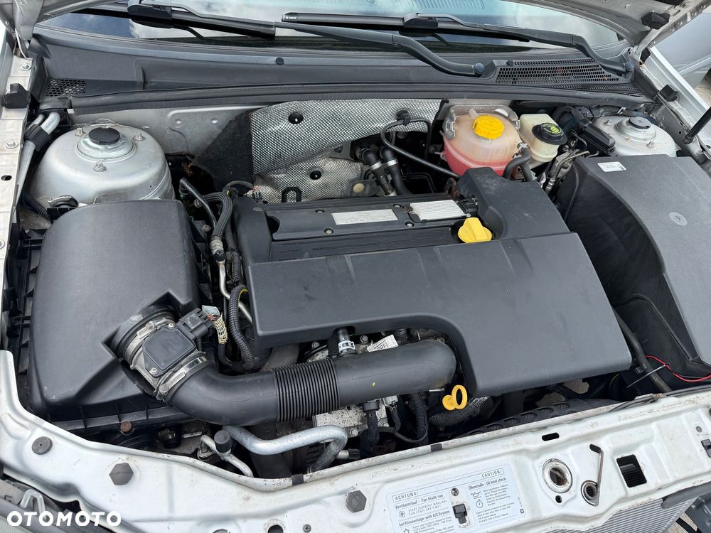 Opel Vectra 2.2 CDX - 33