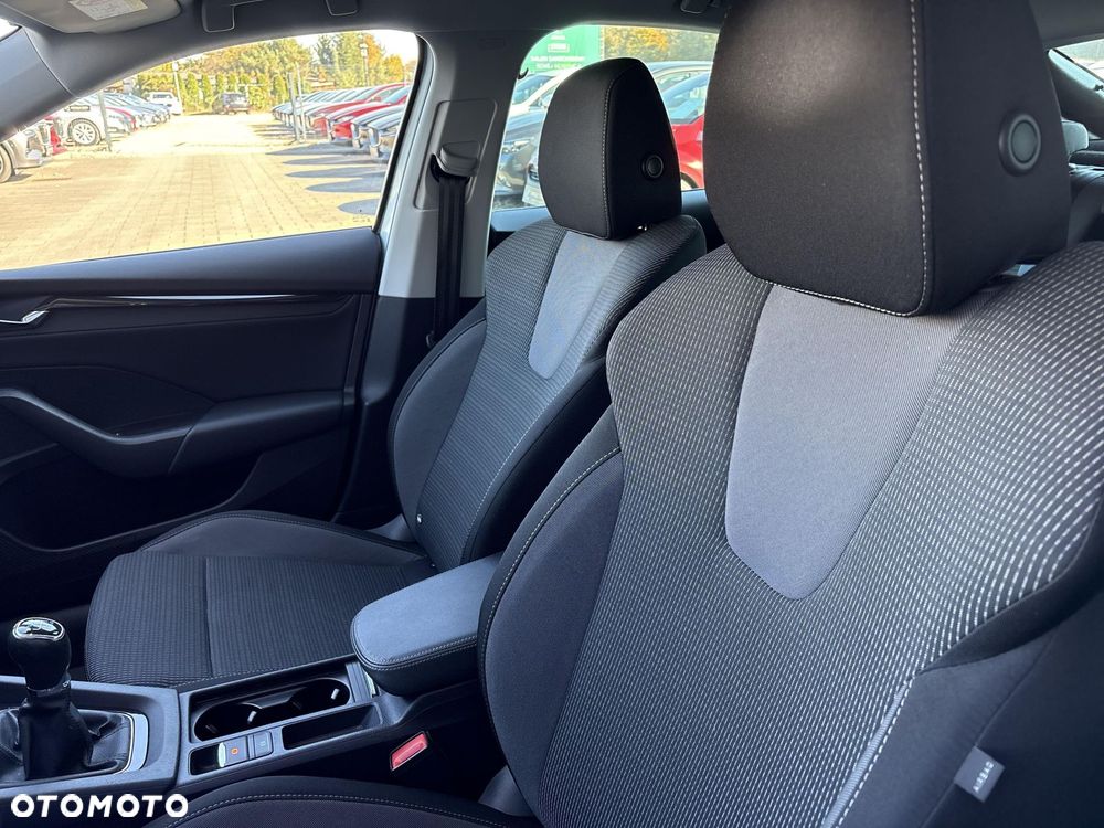 Skoda Octavia 1.5 TSI ACT Ambition - 11