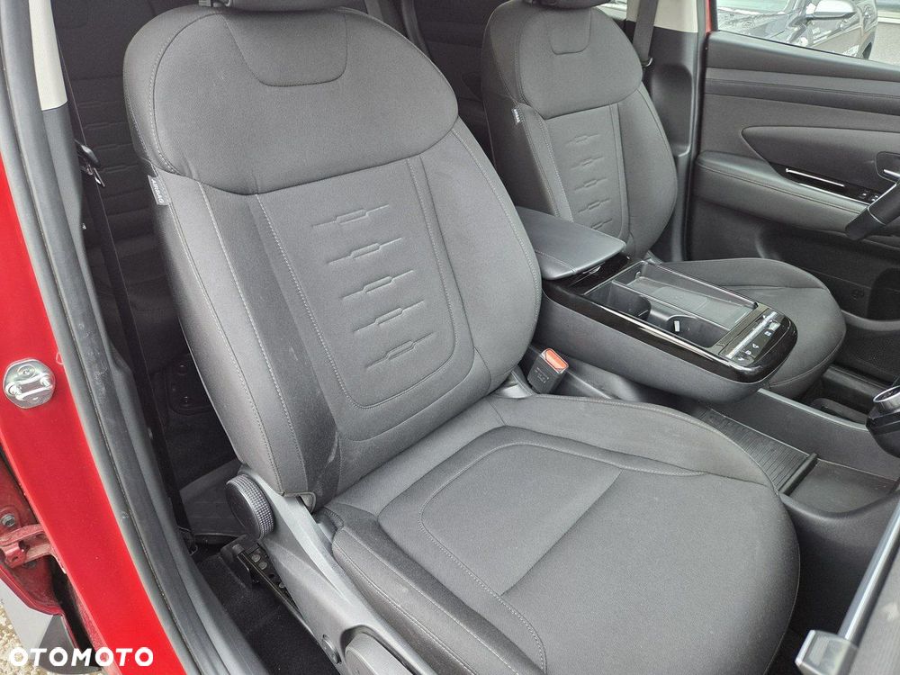 Hyundai Tucson 1.6 T-GDi HEV Smart 2WD - 17